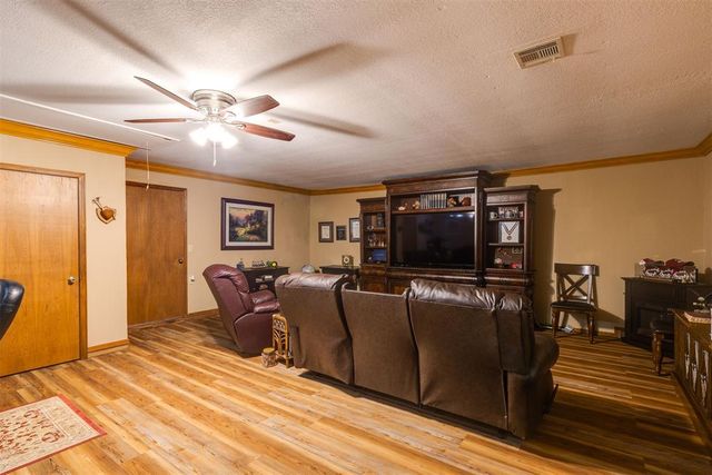 6400 E Etowah Road, Noble, OK 73068