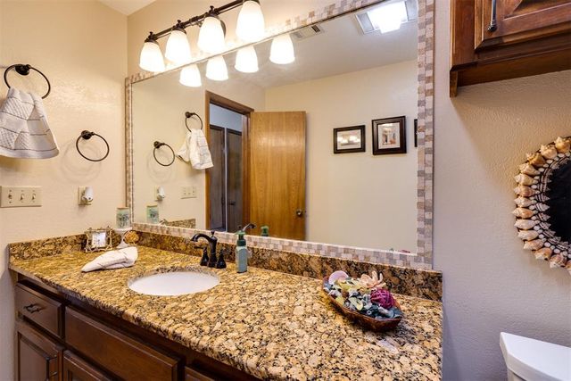 6400 E Etowah Road, Noble, OK 73068