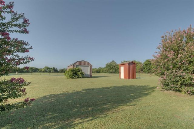 6400 E Etowah Road, Noble, OK 73068