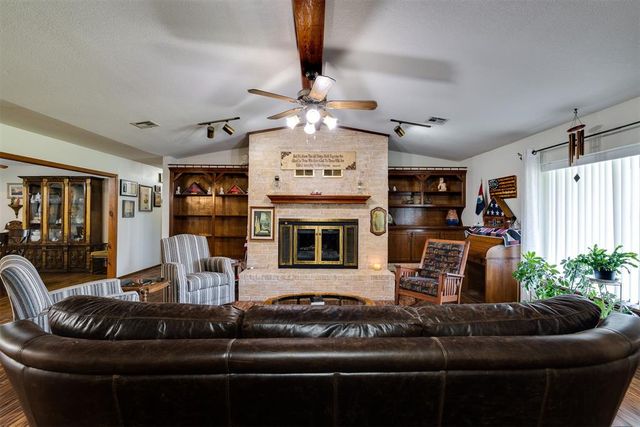 6400 E Etowah Road, Noble, OK 73068