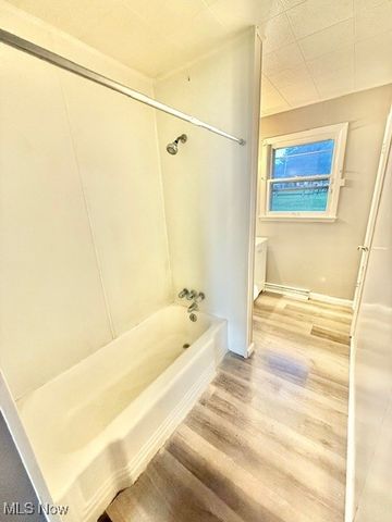 1325 Miami Avenue, Youngstown, OH 44505