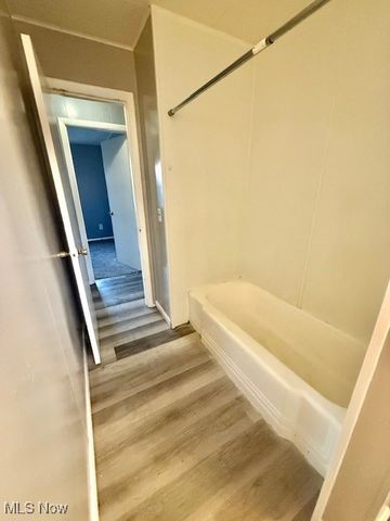 1325 Miami Avenue, Youngstown, OH 44505