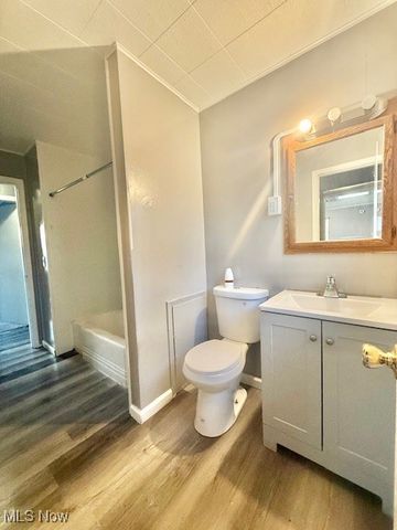 1325 Miami Avenue, Youngstown, OH 44505