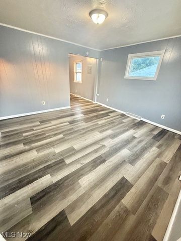 1325 Miami Avenue, Youngstown, OH 44505