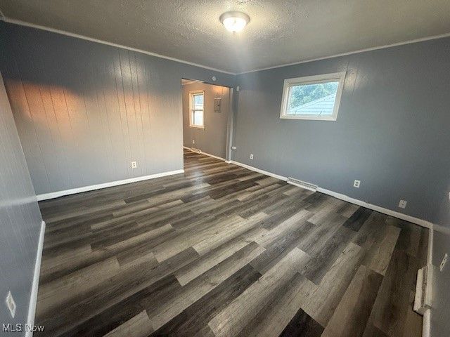 1325 Miami Avenue, Youngstown, OH 44505