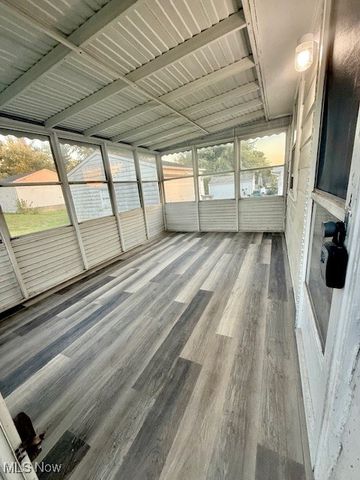 1325 Miami Avenue, Youngstown, OH 44505