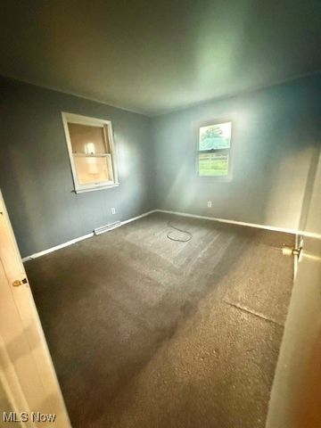 1325 Miami Avenue, Youngstown, OH 44505