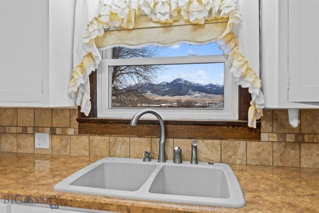 405 N C Street, Livingston, MT 59047