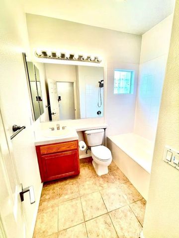 8058 Gilman Ct, La Jolla, CA 92037