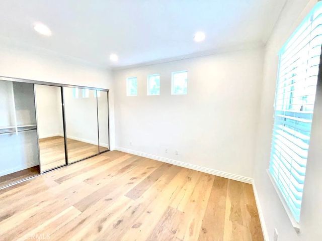 8058 Gilman Ct, La Jolla, CA 92037