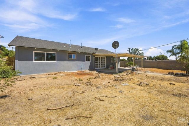 3300 Pasadena Street, Bakersfield, CA 93306