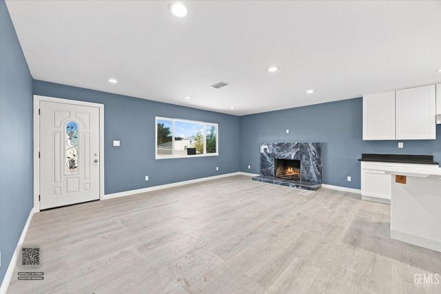 3300 Pasadena Street, Bakersfield, CA 93306