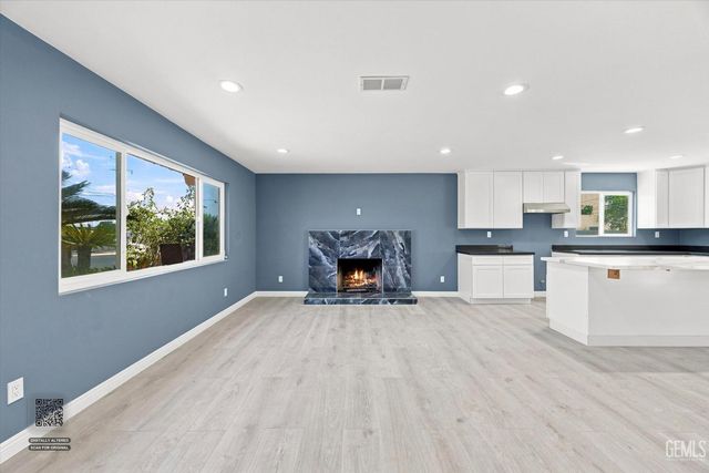 3300 Pasadena Street, Bakersfield, CA 93306