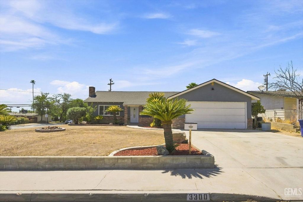 3300 Pasadena Street, Bakersfield, CA 93306