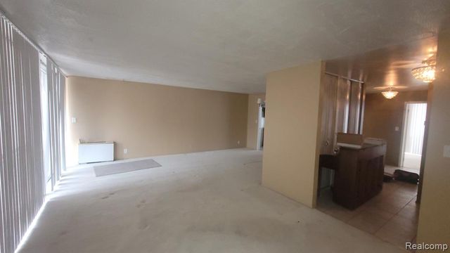 1917 Orleans Street 49, Detroit, MI 48207