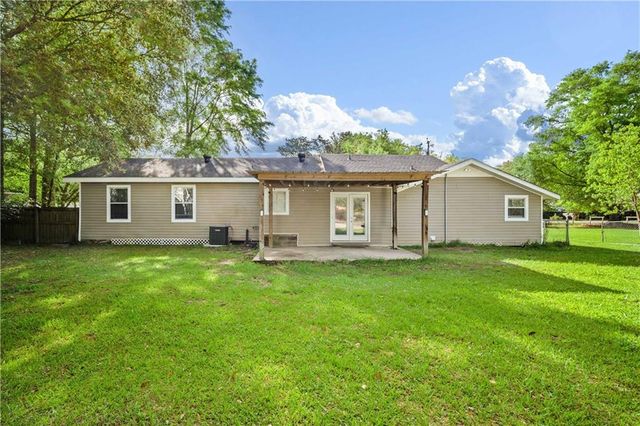 1022 Joaneen Drive, Saraland, AL 36571