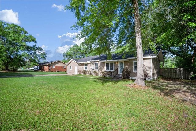 1022 Joaneen Drive, Saraland, AL 36571