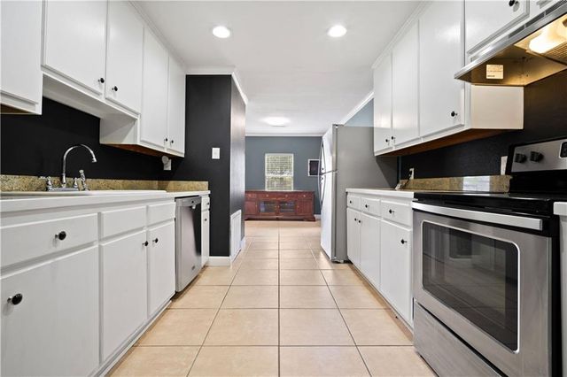 1022 Joaneen Drive, Saraland, AL 36571