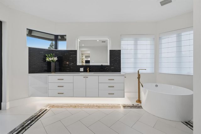 17872 W Fieldbrook Circle W, Boca Raton, FL 33496
