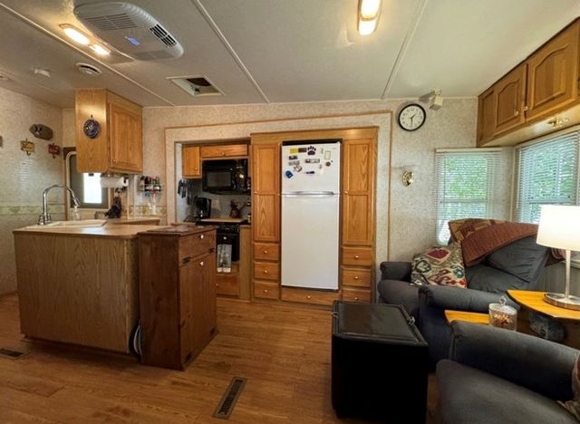 93 2nd Street, Ellijay, GA 30540