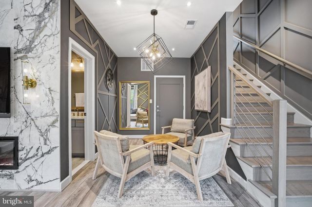 12285 SESSILE CMNS, Fairfax, VA 22030