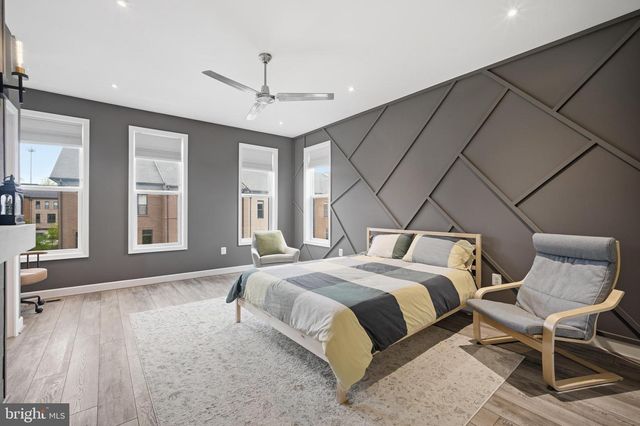 12285 SESSILE CMNS, Fairfax, VA 22030