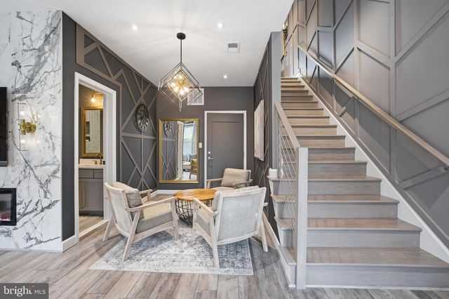 12285 SESSILE CMNS, Fairfax, VA 22030