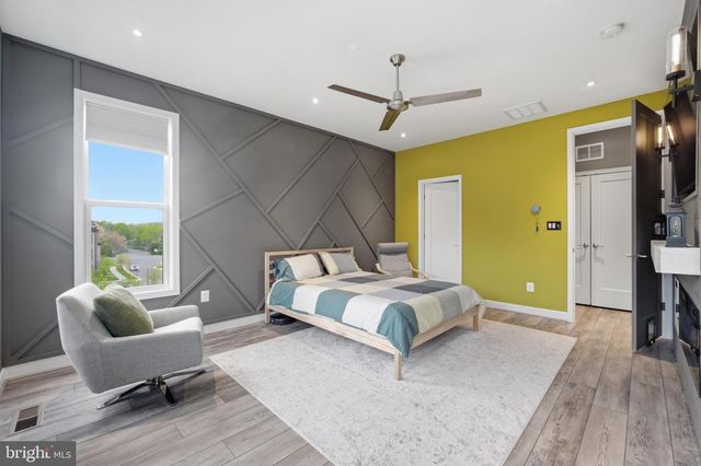 12285 SESSILE CMNS, Fairfax, VA 22030