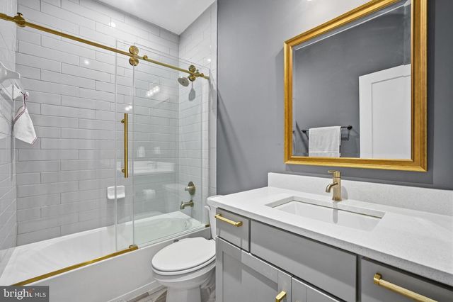 12285 SESSILE CMNS, Fairfax, VA 22030