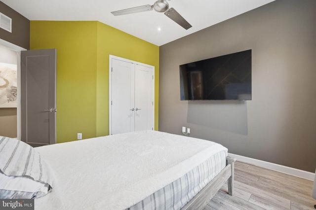 12285 SESSILE CMNS, Fairfax, VA 22030