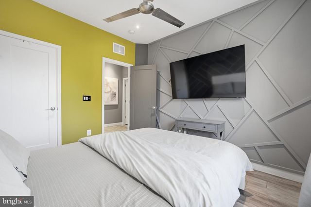 12285 SESSILE CMNS, Fairfax, VA 22030