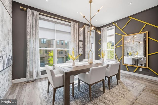 12285 SESSILE CMNS, Fairfax, VA 22030