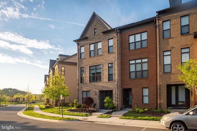 12285 SESSILE CMNS, Fairfax, VA 22030