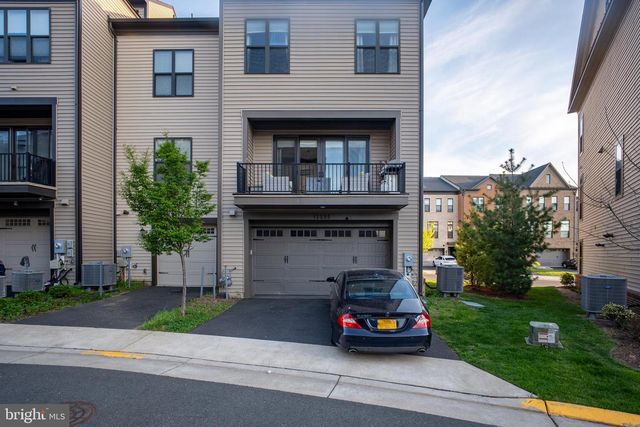 12285 SESSILE CMNS, Fairfax, VA 22030