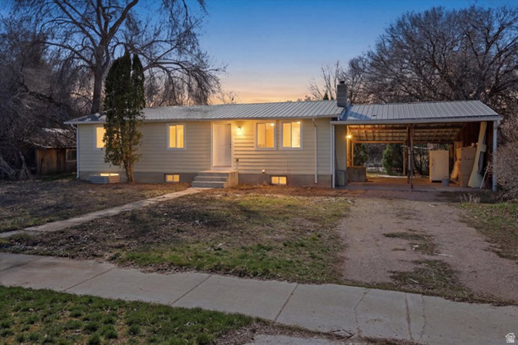 Image 2 of property listing at 131 W 400 N, Malad City, ID 83252