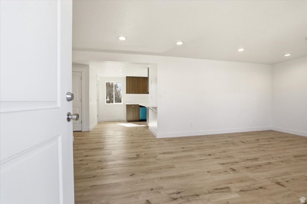 Image 3 of property listing at 131 W 400 N, Malad City, ID 83252