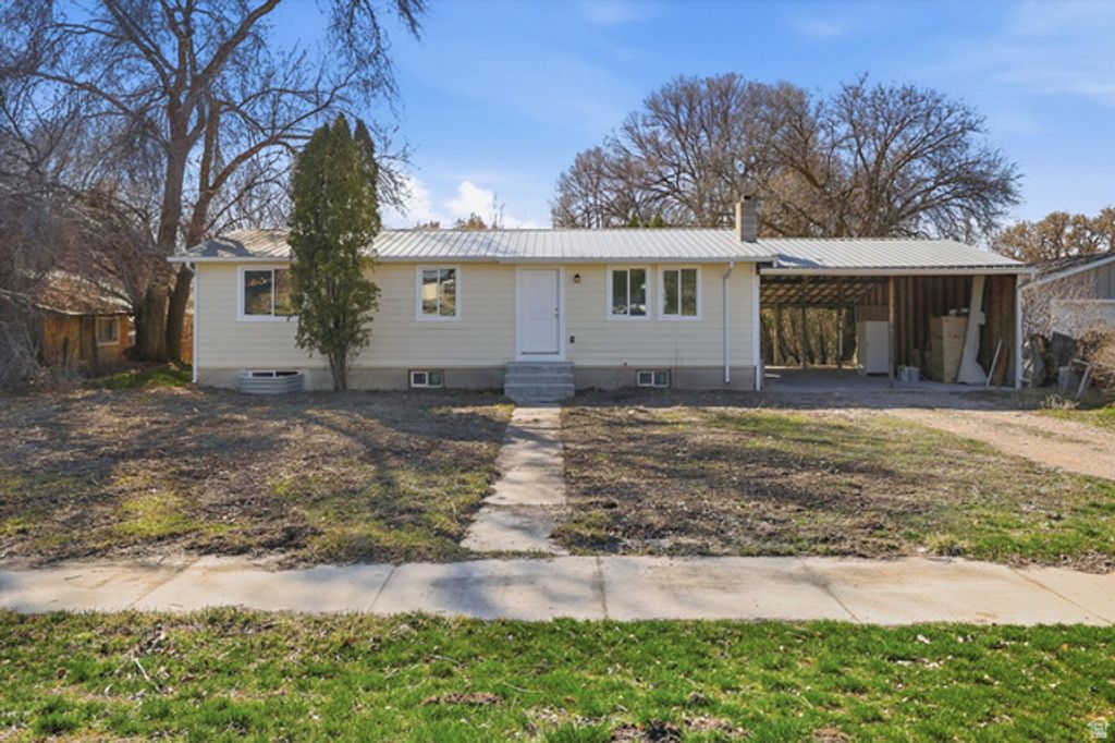 Image 35 of property listing at 131 W 400 N, Malad City, ID 83252