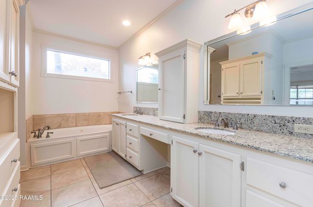 212 Aberdeen Drive, Lafayette, LA 70508