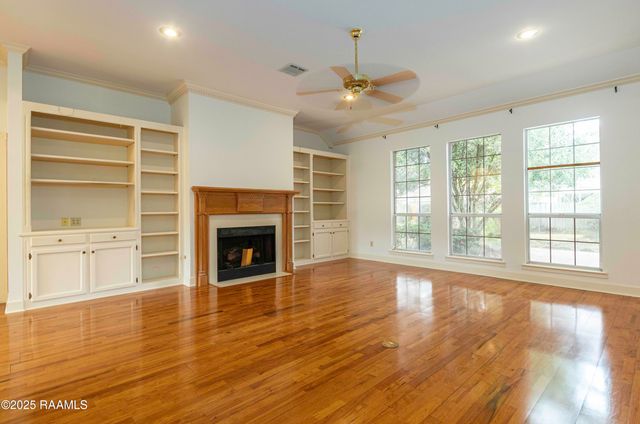 212 Aberdeen Drive, Lafayette, LA 70508