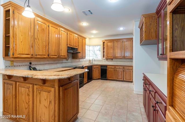 212 Aberdeen Drive, Lafayette, LA 70508