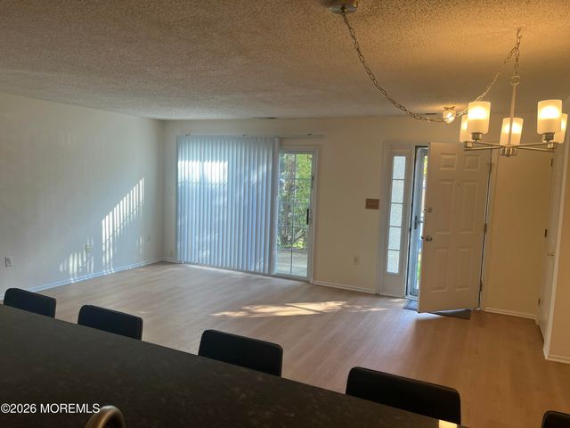 28 Madison Court, Tinton Falls, NJ 07712