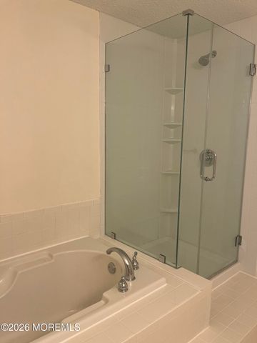 28 Madison Court, Tinton Falls, NJ 07712
