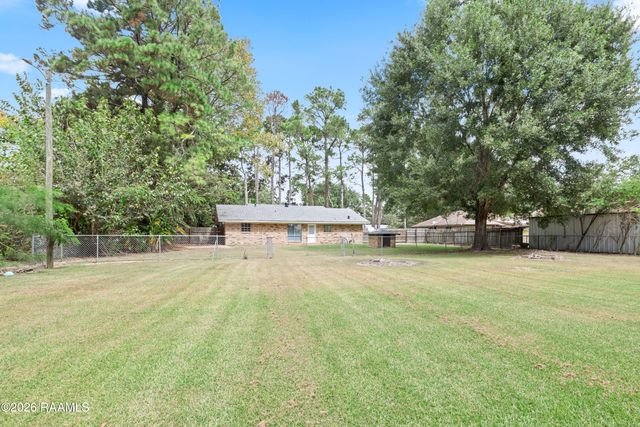 215 Stanley Road, Carencro, LA 70520