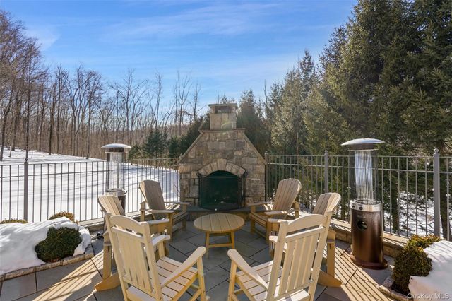 26 Hollow Ridge Road, Bedford Corners, NY 10549