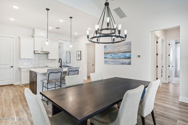 9815 INVENTION Lane, Jacksonville, FL 32256