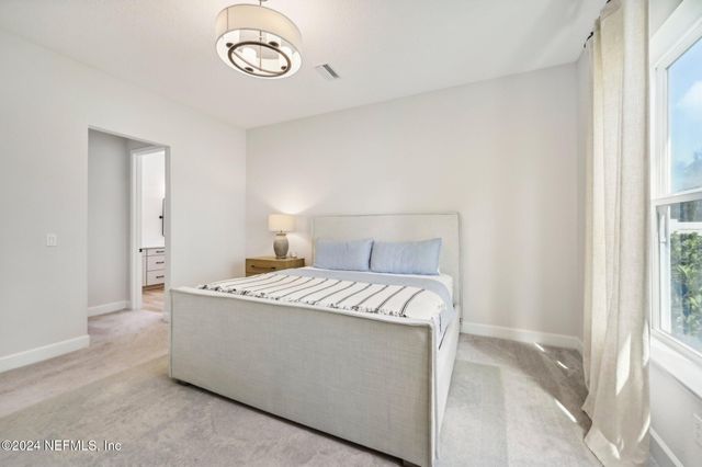 9815 INVENTION Lane, Jacksonville, FL 32256