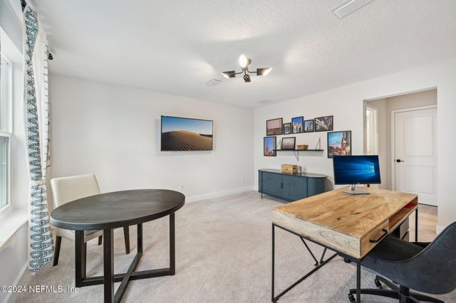 9815 INVENTION Lane, Jacksonville, FL 32256