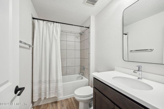 9815 INVENTION Lane, Jacksonville, FL 32256