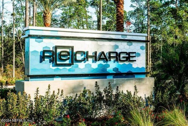 9815 INVENTION Lane, Jacksonville, FL 32256
