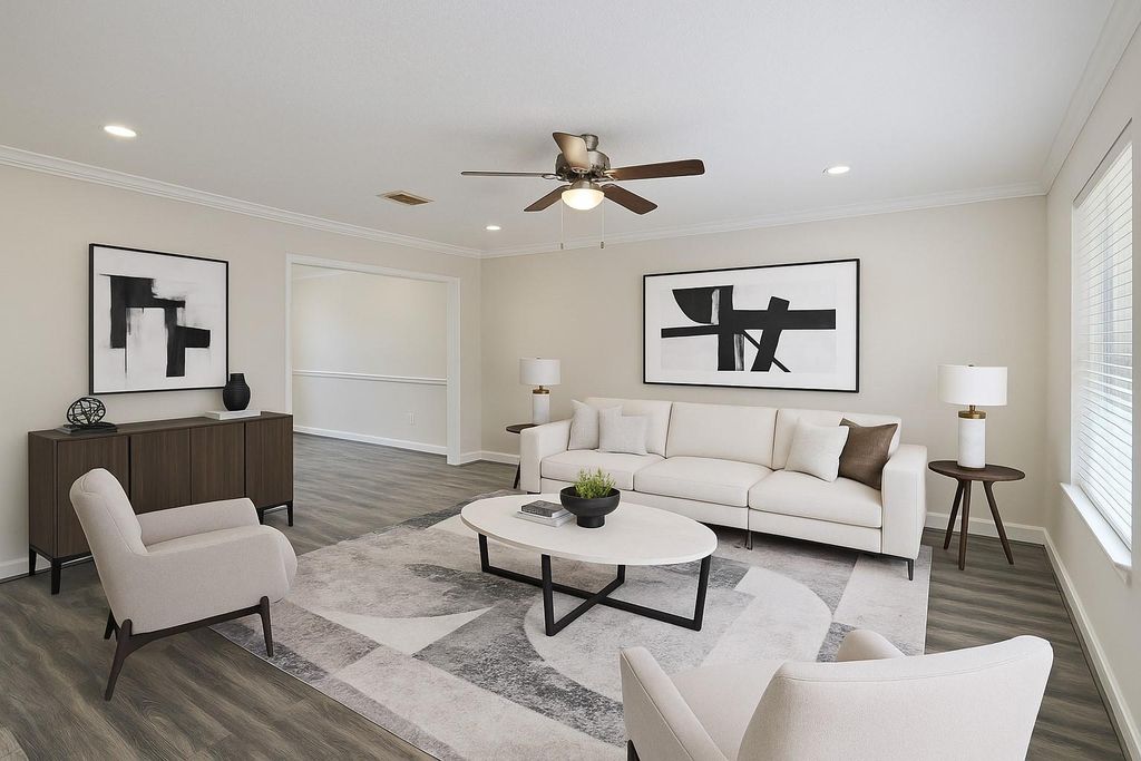 1114 Knoll Crest Court, Sugar Land, TX 77479